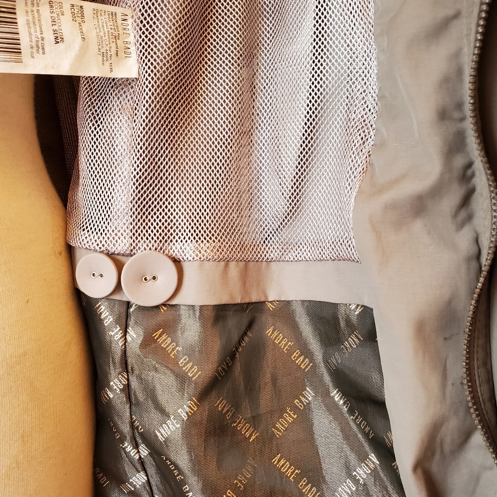 Waterproof/windbreaker jacket - Picture 9 of 15